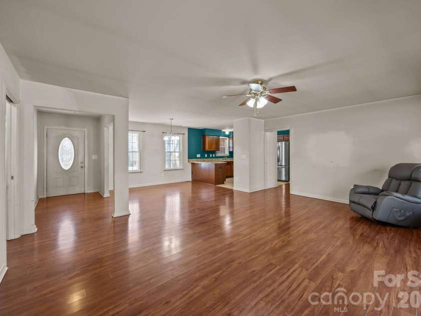 249 Shumaker Drive, Statesville, NC 28625.  MLS# CAR4349822, YatesRealty ID 3153. 