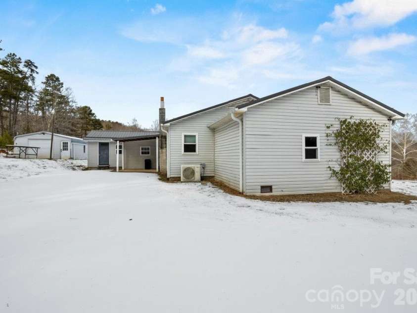 4855 Talley Road, Walkertown, NC 27051.  MLS# CAR4395476, YatesRealty ID 31531. Virtually landscaped
