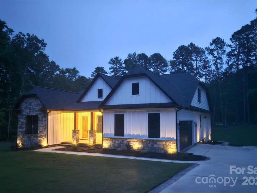 1075 Lake Wright Road, China Grove, NC 28023.  MLS# CAR4278354, YatesRealty ID 31532. 