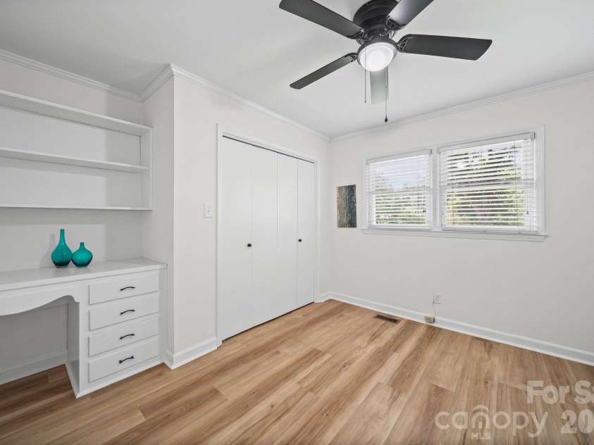 525 Julia Avenue, Belmont, NC 28012.  MLS# CAR4395543, YatesRealty ID 31533. 