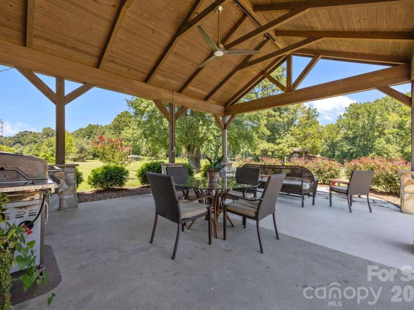 9256 US Highway 311 Highway, Archdale, NC 27263.  MLS# CAR4395559, YatesRealty ID 31534. 