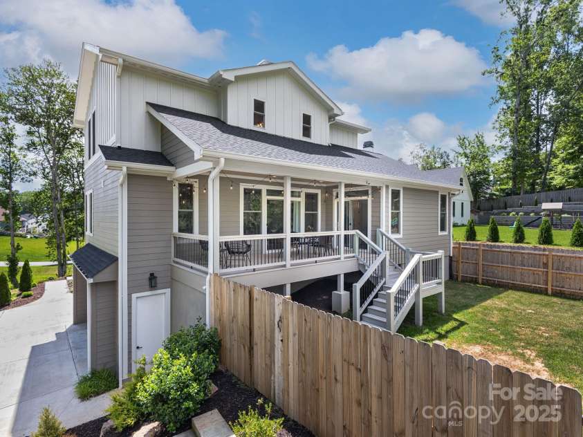 7 Copper Mill Court, Candler, NC 28715.  MLS# CAR4277855, YatesRealty ID 31536. 