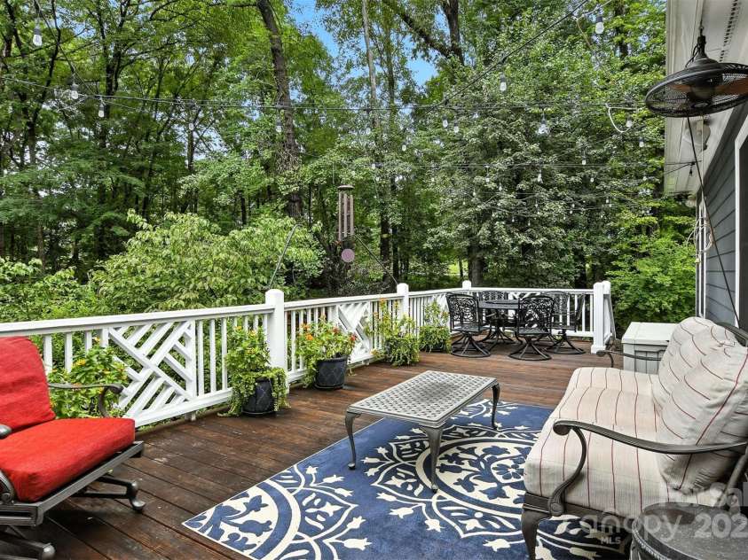 4035 Wandering Lane, Hickory, NC 28601.  MLS# CAR4289807, YatesRealty ID 31537. 
