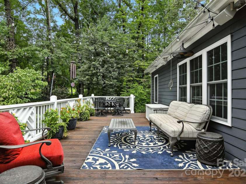4035 Wandering Lane, Hickory, NC 28601.  MLS# CAR4289807, YatesRealty ID 31537. 