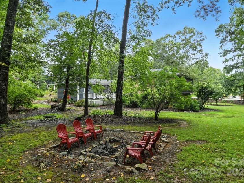 4035 Wandering Lane, Hickory, NC 28601.  MLS# CAR4289807, YatesRealty ID 31537. 