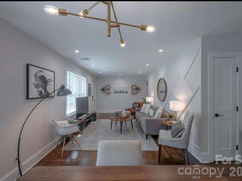 523 Kenlough Drive, Charlotte, NC 28209.  MLS# CAR4395390, YatesRealty ID 31537. 