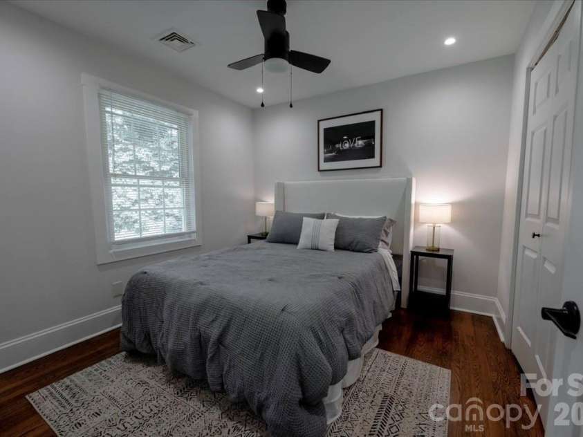 523 Kenlough Drive, Charlotte, NC 28209.  MLS# CAR4395390, YatesRealty ID 31537. 