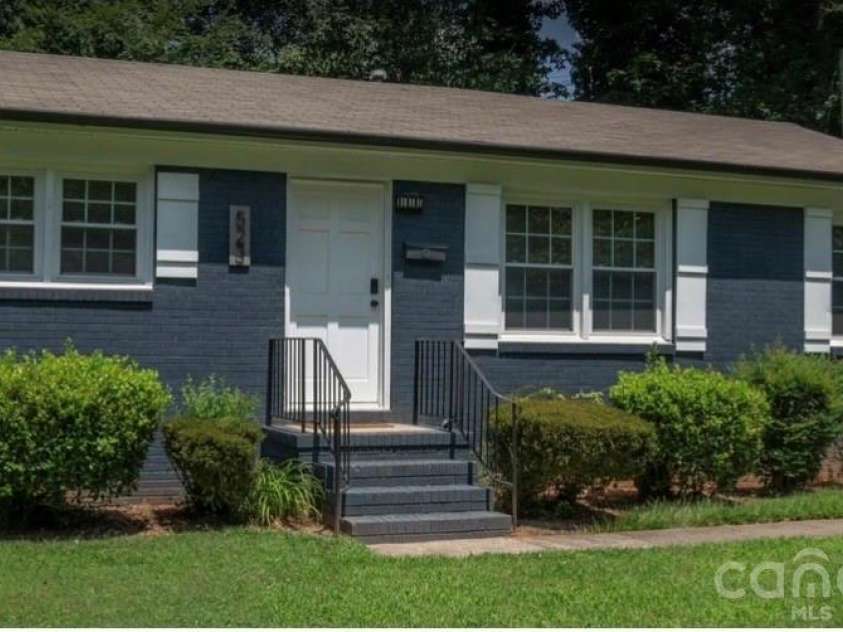 523 Kenlough Drive, Charlotte, NC 28209.  MLS# CAR4395390, YatesRealty ID 31537. 