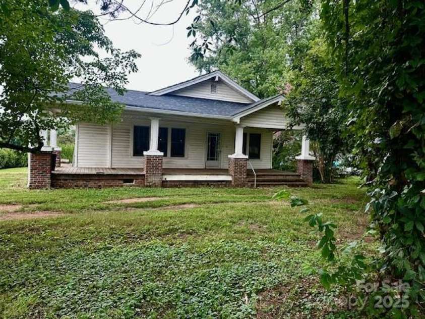 701 Carbon City Road, Morganton, NC 28655.  MLS# CAR4287557, YatesRealty ID 31538. 