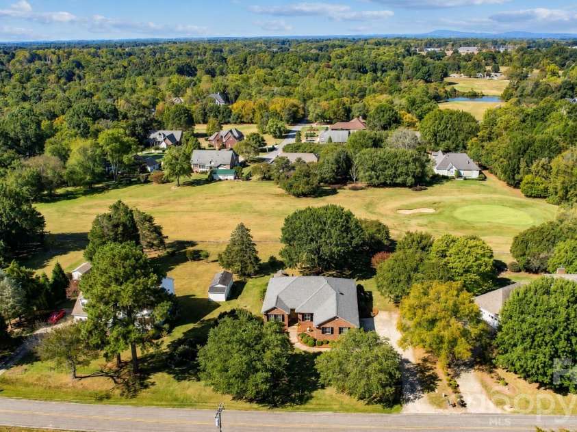 246 Canvasback Road, Mooresville, NC 28117.  MLS# CAR4395585, YatesRealty ID 31539. 