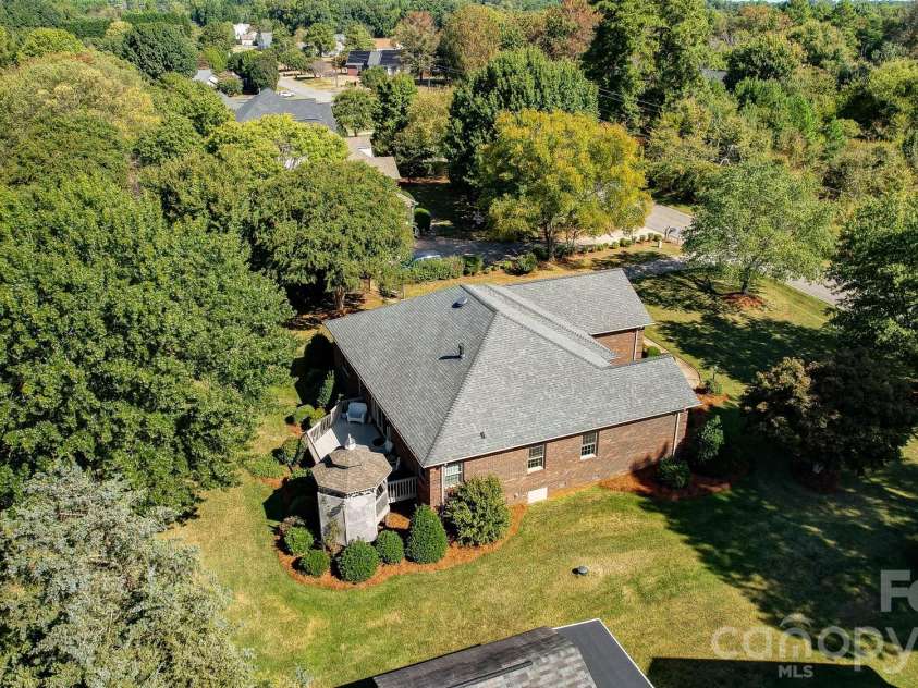 246 Canvasback Road, Mooresville, NC 28117.  MLS# CAR4395585, YatesRealty ID 31539. 