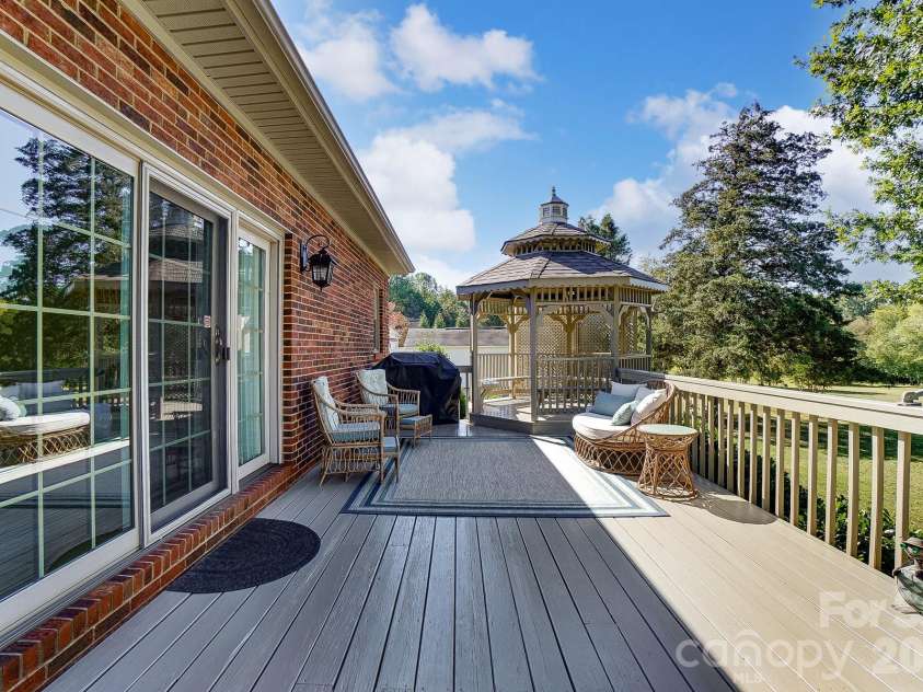 246 Canvasback Road, Mooresville, NC 28117.  MLS# CAR4395585, YatesRealty ID 31539. 