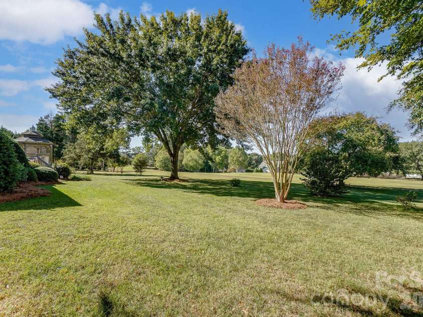 246 Canvasback Road, Mooresville, NC 28117.  MLS# CAR4395585, YatesRealty ID 31539. 
