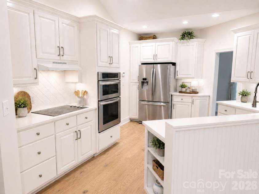246 Canvasback Road, Mooresville, NC 28117.  MLS# CAR4395585, YatesRealty ID 31539. Decorations added virtually