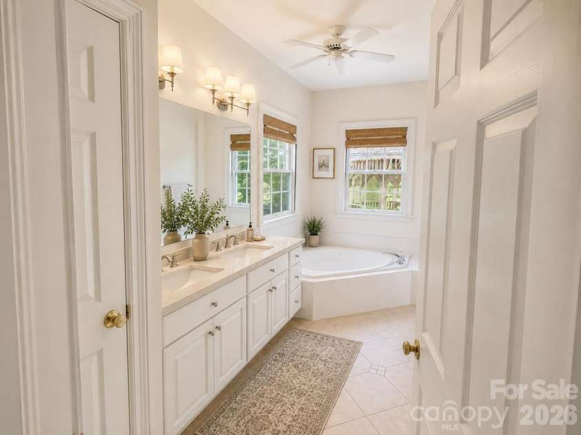 246 Canvasback Road, Mooresville, NC 28117.  MLS# CAR4395585, YatesRealty ID 31539. Decorations added virtually