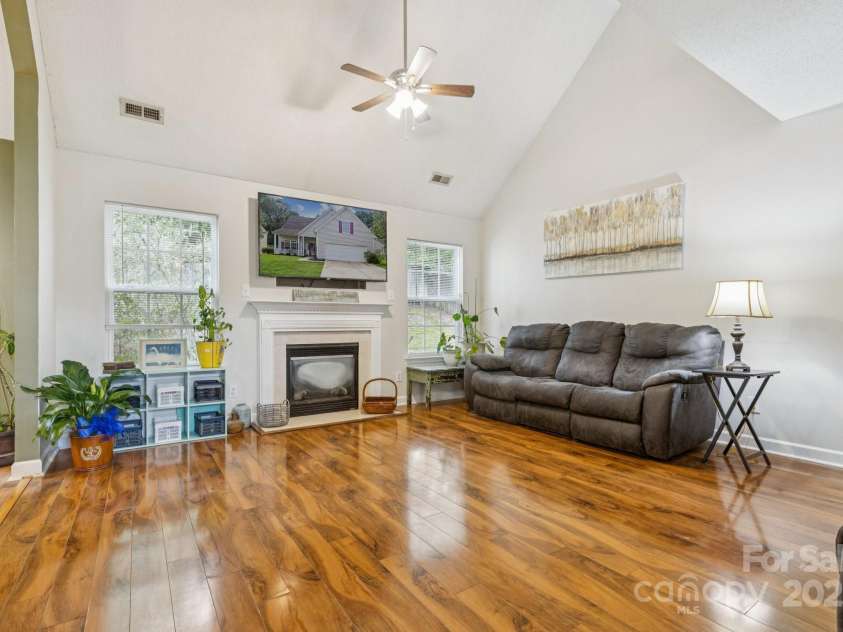 4040 Shasta Circle, Clover, SC 29710.  MLS# CAR4283647, YatesRealty ID 31539. 