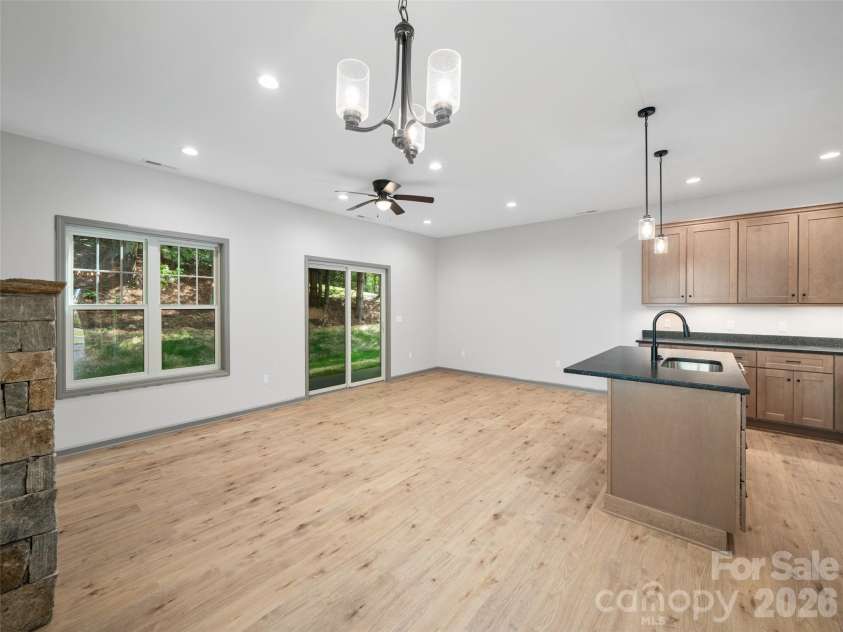 100 Red Twig Lane, Burnsville, NC 28714.  MLS# CAR4349465, YatesRealty ID 3154. 