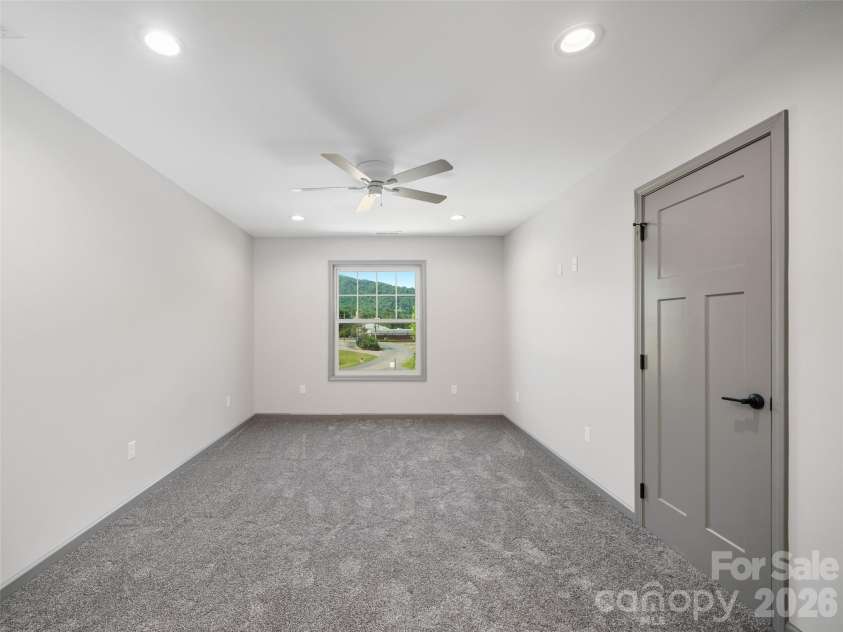 100 Red Twig Lane, Burnsville, NC 28714.  MLS# CAR4349465, YatesRealty ID 3154. 