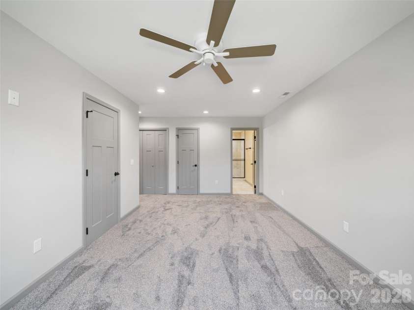 100 Red Twig Lane, Burnsville, NC 28714.  MLS# CAR4349465, YatesRealty ID 3154. 