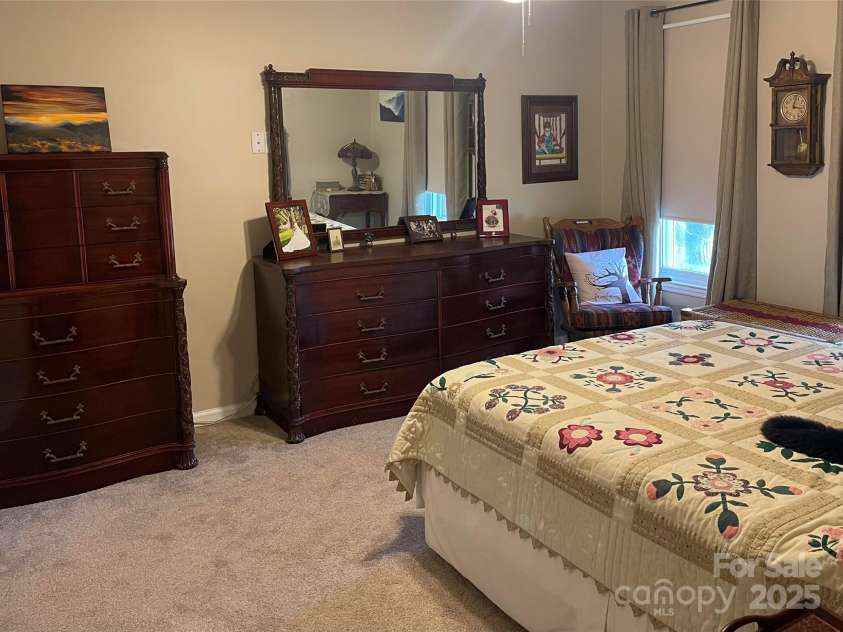 417 Oxford Road, Lexington, SC 29072.  MLS# CAR4324444, YatesRealty ID 3154. 