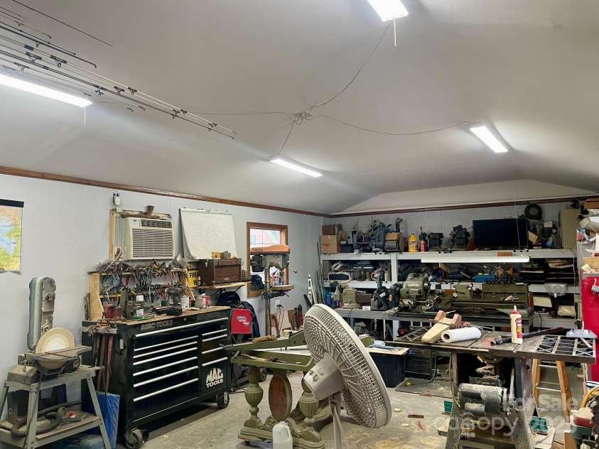 417 Oxford Road, Lexington, SC 29072.  MLS# CAR4324444, YatesRealty ID 3154. 