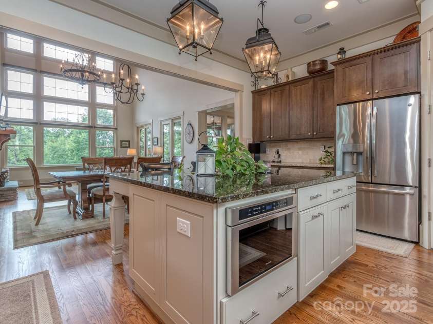 18321 Rosapenny Road, Charlotte, NC 28278.  MLS# CAR4290761, YatesRealty ID 31541. 