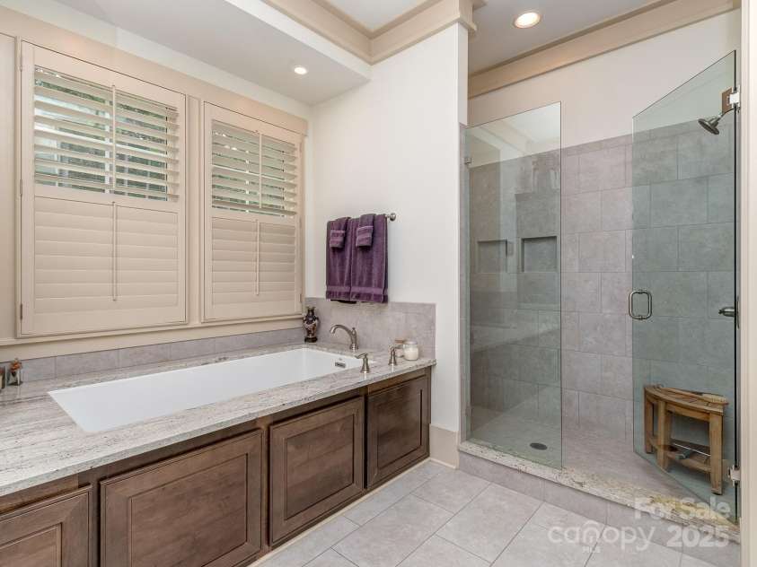 18321 Rosapenny Road, Charlotte, NC 28278.  MLS# CAR4290761, YatesRealty ID 31541. 