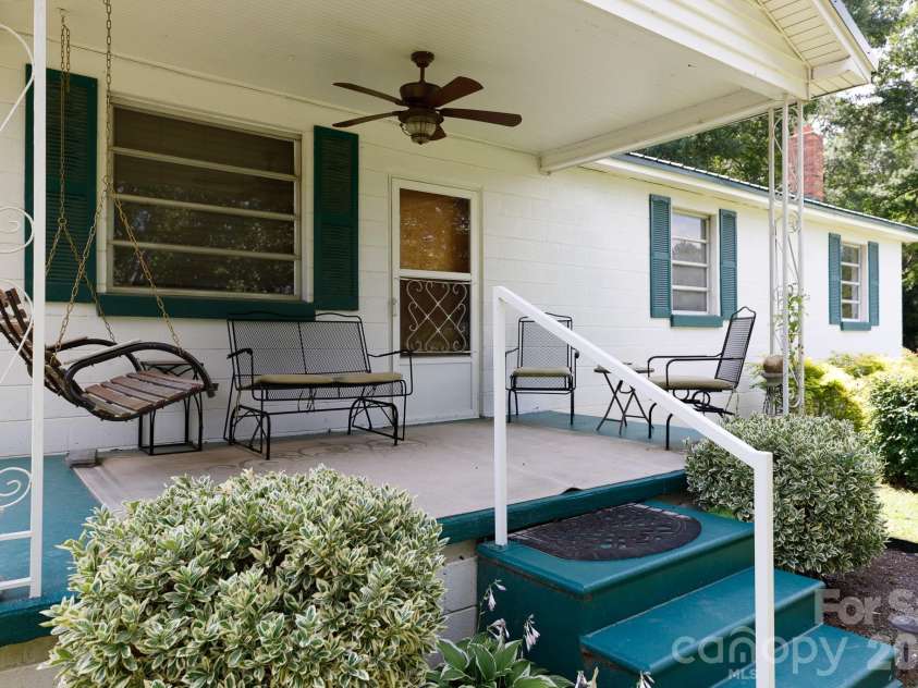 785 Hawthorne Road, Chester, SC 29706.  MLS# CAR4395060, YatesRealty ID 31542. 