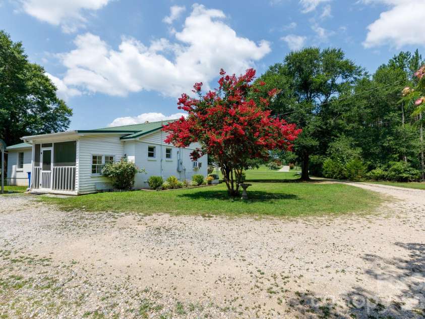 785 Hawthorne Road, Chester, SC 29706.  MLS# CAR4395060, YatesRealty ID 31542. 