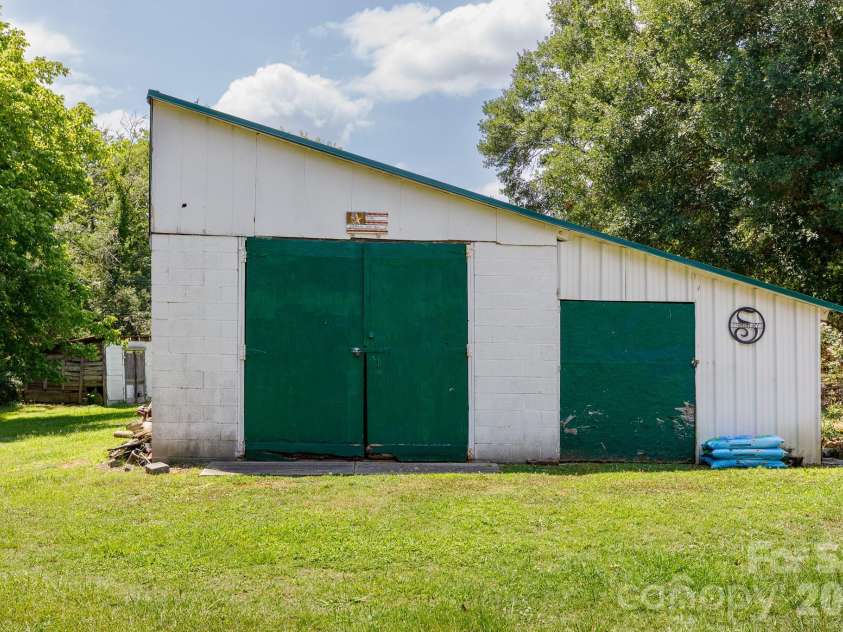 785 Hawthorne Road, Chester, SC 29706.  MLS# CAR4395060, YatesRealty ID 31542. 