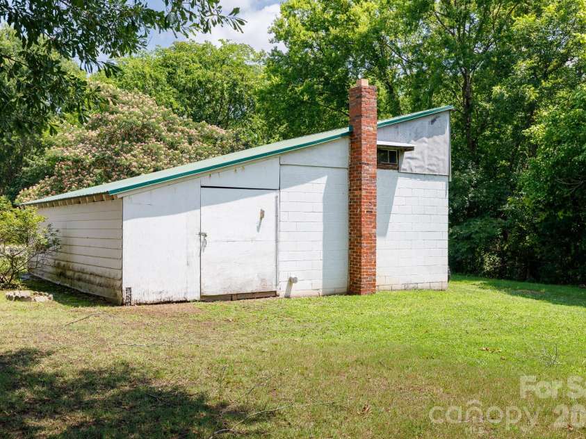785 Hawthorne Road, Chester, SC 29706.  MLS# CAR4395060, YatesRealty ID 31542. 