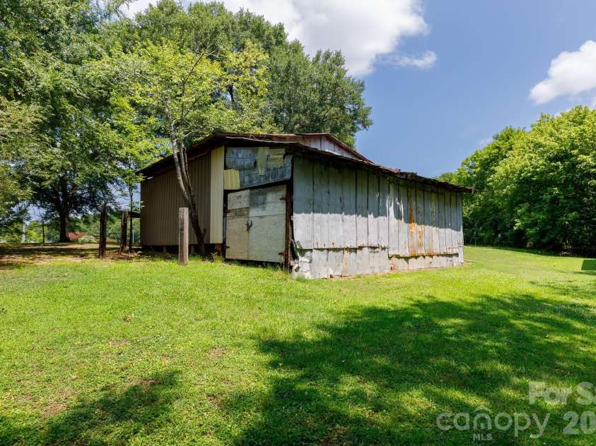 785 Hawthorne Road, Chester, SC 29706.  MLS# CAR4395060, YatesRealty ID 31542. 