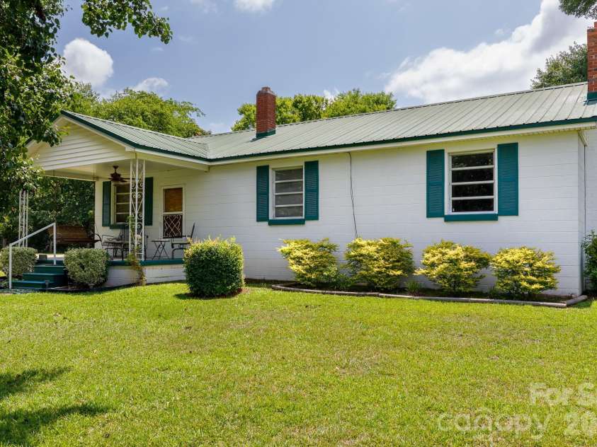 785 Hawthorne Road, Chester, SC 29706.  MLS# CAR4395060, YatesRealty ID 31542. 