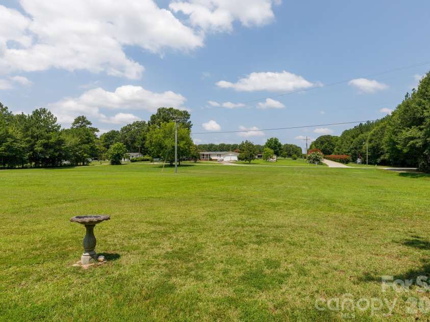 785 Hawthorne Road, Chester, SC 29706.  MLS# CAR4395060, YatesRealty ID 31542. 