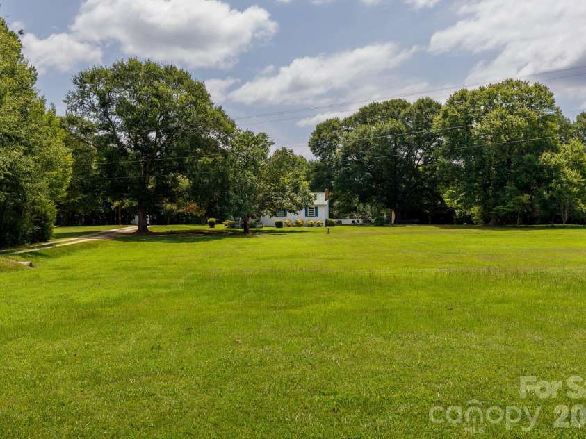 785 Hawthorne Road, Chester, SC 29706.  MLS# CAR4395060, YatesRealty ID 31542. 