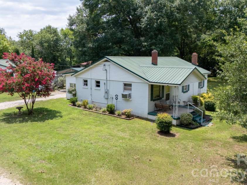 785 Hawthorne Road, Chester, SC 29706.  MLS# CAR4395060, YatesRealty ID 31542. 