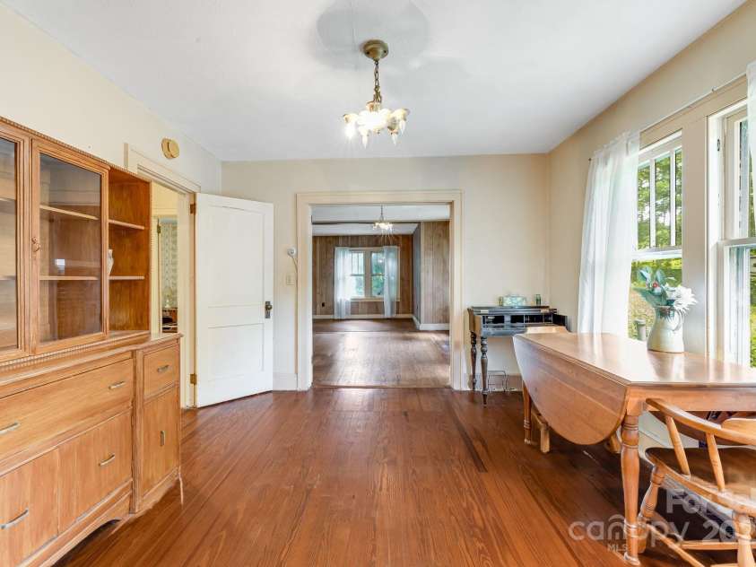 101 Eller Ford Road, Weaverville, NC 28787.  MLS# CAR4287431, YatesRealty ID 31543. 