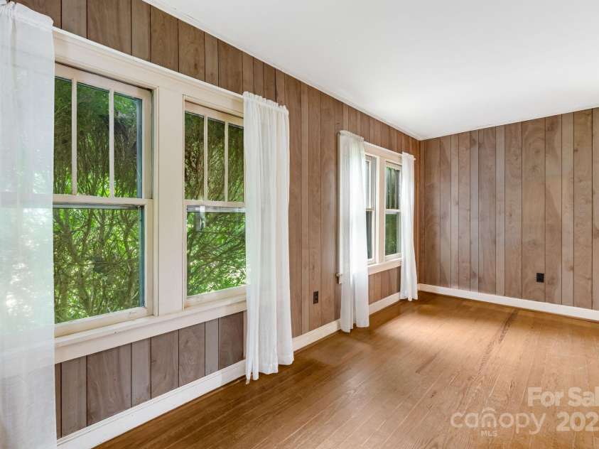 101 Eller Ford Road, Weaverville, NC 28787.  MLS# CAR4287431, YatesRealty ID 31543. 