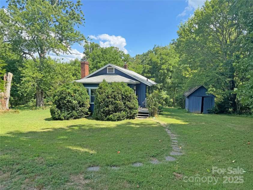 101 Eller Ford Road, Weaverville, NC 28787.  MLS# CAR4287431, YatesRealty ID 31543. 