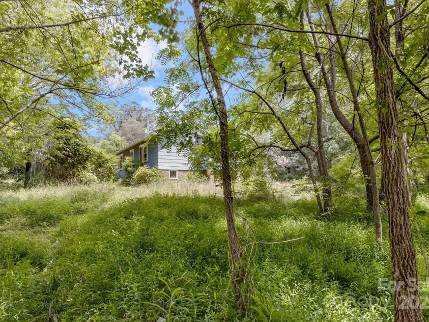 101 Eller Ford Road, Weaverville, NC 28787.  MLS# CAR4287431, YatesRealty ID 31543. 