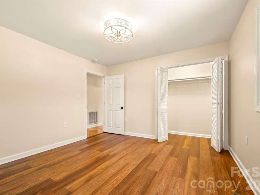 5732 Nc 9 Highway, Tryon, NC 28782.  MLS# CAR4395591, YatesRealty ID 31544. Large closets