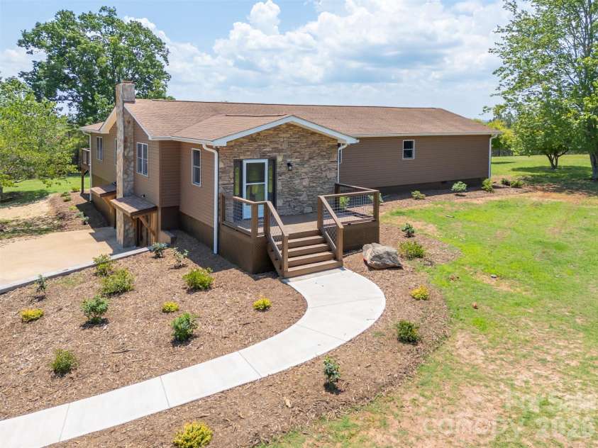 5732 Nc 9 Highway, Tryon, NC 28782.  MLS# CAR4395591, YatesRealty ID 31544. New decks
