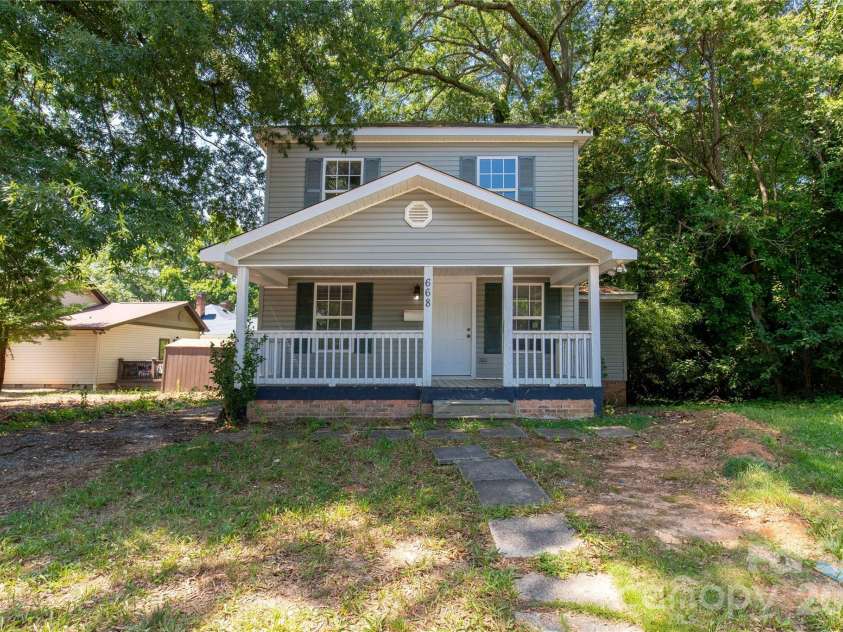 668 Izard Street, Rock Hill, SC 29730.  MLS# CAR4395294, YatesRealty ID 31547. 
