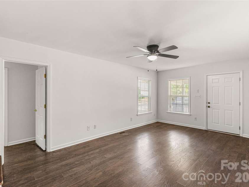 668 Izard Street, Rock Hill, SC 29730.  MLS# CAR4395294, YatesRealty ID 31547. 