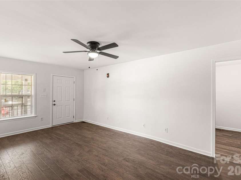 668 Izard Street, Rock Hill, SC 29730.  MLS# CAR4395294, YatesRealty ID 31547. 