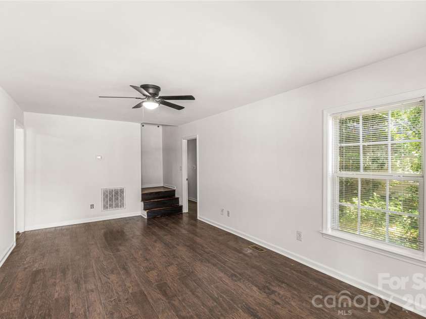 668 Izard Street, Rock Hill, SC 29730.  MLS# CAR4395294, YatesRealty ID 31547. 
