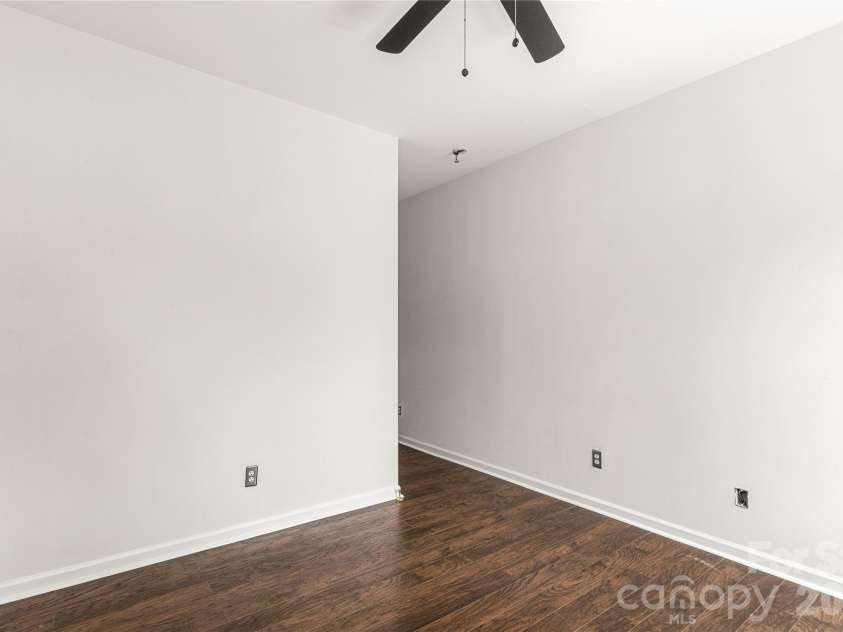 668 Izard Street, Rock Hill, SC 29730.  MLS# CAR4395294, YatesRealty ID 31547. 