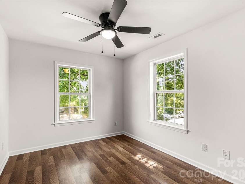 668 Izard Street, Rock Hill, SC 29730.  MLS# CAR4395294, YatesRealty ID 31547. 