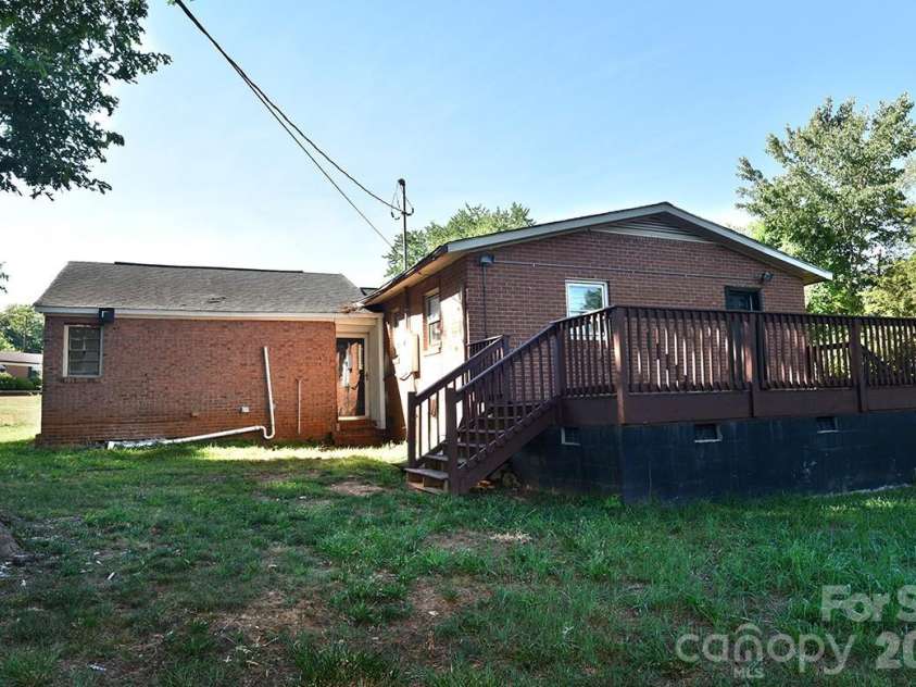 3560 Dogwood Court, Salisbury, NC 28144.  MLS# CAR4427455, YatesRealty ID 31548. 