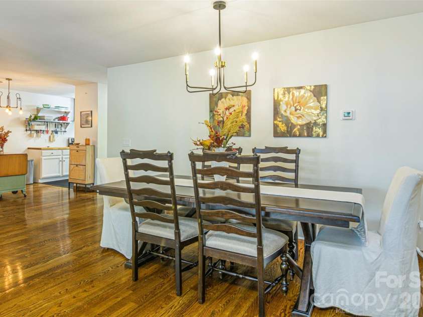 461 Britton Creek Drive, Hendersonville, NC 28791.  MLS# CAR4395231, YatesRealty ID 31549. 